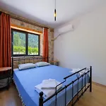Kızılbella 2, Lüks Havuzlu Korunaklı Taş