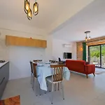 Kızılbella 2, Lüks Havuzlu Korunaklı Taş Fethiye