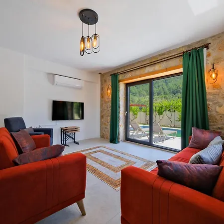 Kızılbella 2, Lüks Havuzlu Korunaklı Taş Fethiye