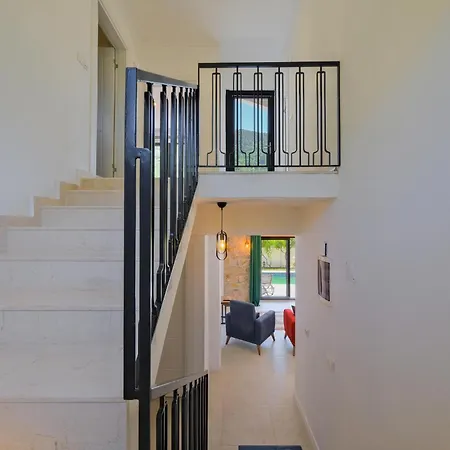 Kızılbella 2, Lüks Havuzlu Korunaklı Taş * Fethiye